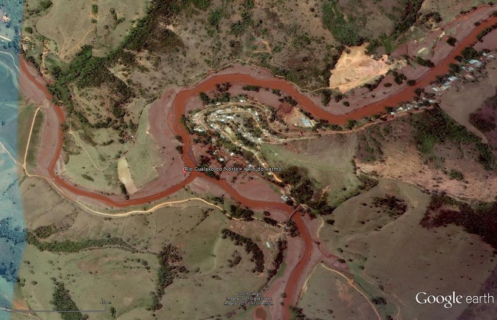 deposits of mud in floodplains and marginal areas Impacted area in Carmo river ~120 m 34 km 4 million m².