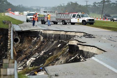 Dangers of Flooding from Heavy Rains Lannis Waters The Palm Beach Post A man was killed