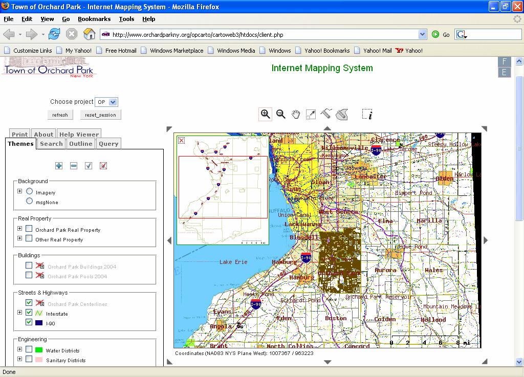 108 Rajah 4.28: Web GIS Town of Orchard Park, menggunakan perisian open- source (PostGIS, Cartoweb) iv) Analisis Tahap Perkhidmatan Web GIS Jadual 4.11 dan Rajah 4.
