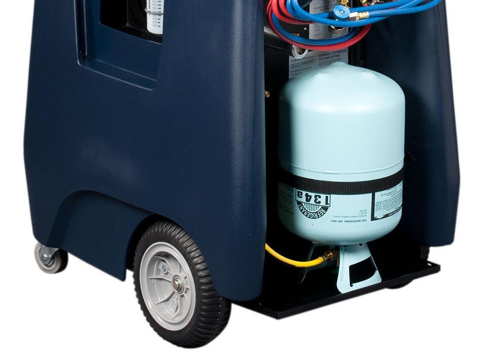 Unit recovers 95% of automobile refrigerant systems and has a refrigerant recharge accuracy of