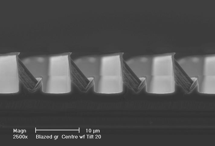 Moreover, the feasibility for blazed deformable MEMS gratings was demonstrated.