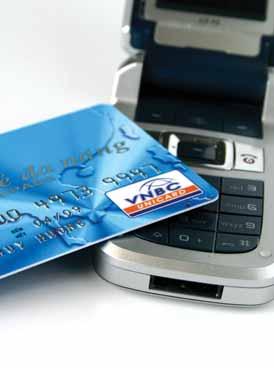 V i Mobile Banking, khách hàng có th Chuy n kho n/ thanh toán lên n 500 tri u ng/ngày và khoá tài kho n ngay khi c n thi t.