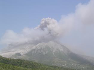 25 Volcanic Centres with the potential to erupt. Approx. 40,000 lives lost in 1902 eruptions (St. Vincent and Martinique). Warning time has ranged from 14 days to 14 years.