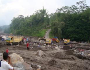3.2 Sand Mining Activity at Mt. Merapi Area The sediment resource from the upstream part of a river is highly affected by both natural and human interference mechanisms.