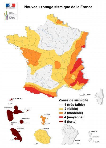 Seismic Hazard in France Design levels (475 year Return Period) Z2 : 0.7 m/s2 Z3 : 1.1 m/s2 Z4 : 1.6 m/s2 Z5 : 3.
