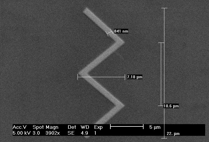 Figure 3.7: SEM image of the zigzag nanowire. Figure 3.