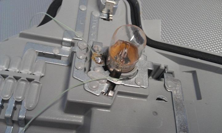 Drive filament bulb (R10W) at nomimal 1.
