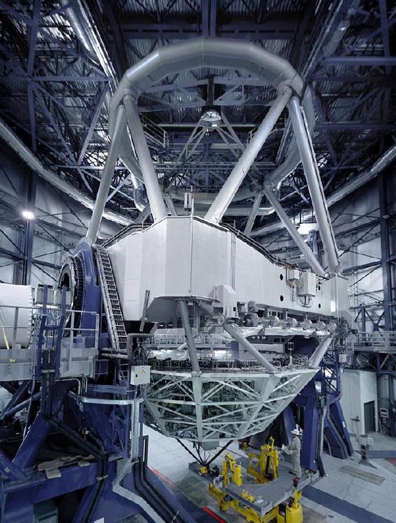 Very Large Telescope Four Unit Telescopes (UTs) of 8.2m Alt-azimuth mount. First light 1998.