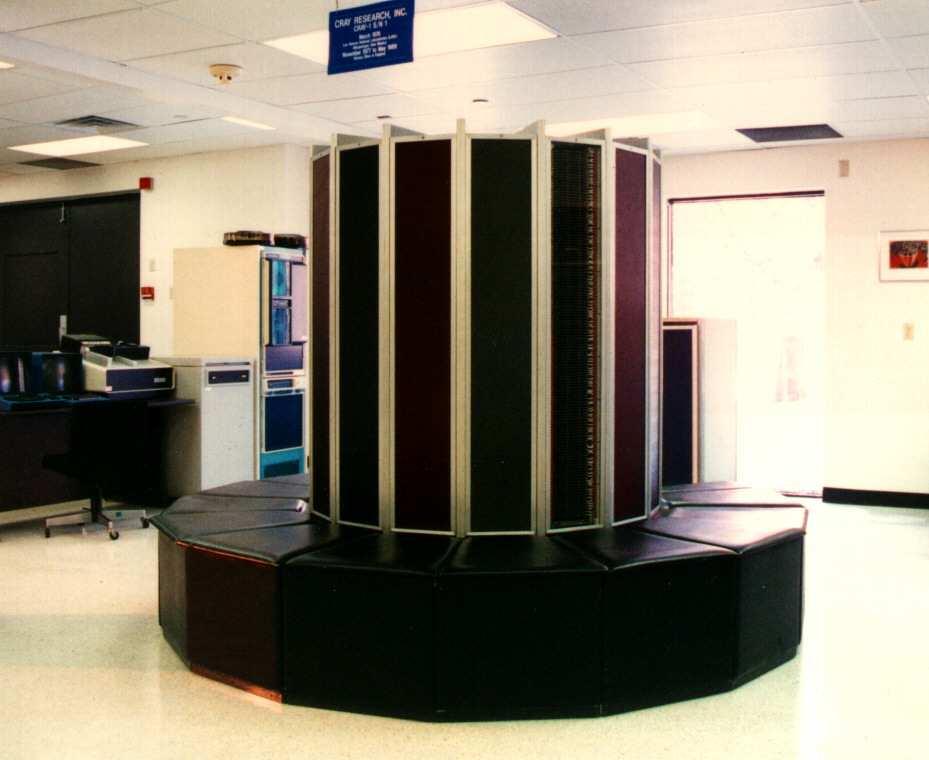 41 razvoj komunikacija i rač unarskih mreža povećava se korišćenje superrač unara Figure 41: CRAY-I Početak projekta 1972.g. Završetak projekta 1976.