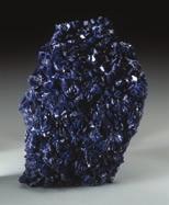 Crystalline solids exist either as single crystals or as groups of crystals fused together.