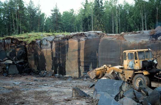 operating conditions of private dimension stone companies in The Republic of Karelia.