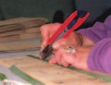 Preparation of piupiu - Edna Pahewa Marking sections on the leaf.