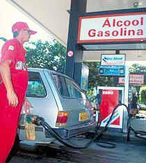 0 454/3 3. Brazil, the fifth largest country in the world imports no oil, since half its cars run on alcohol fuel made from sugarcane. Diagram 3 shows an alcohol fuel station in Brazil.