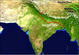 The Ganges KS1 The Ganges is the longest river in India. It flows through villages and towns. What do people use the river for?
