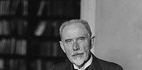 ph The concept of ph was first introduced by Danish chemist Søren Peder Lauritz Sørensen (1868 1939), the head of the Carlsberg Laboratory s