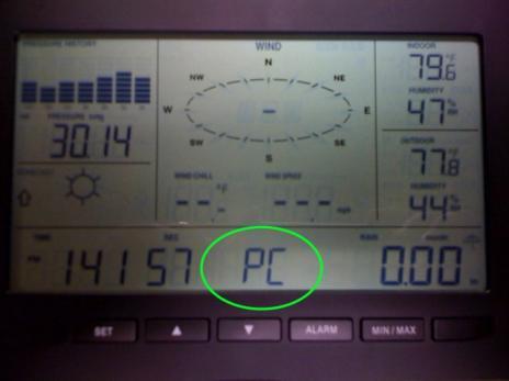 The weather station should now be in scan mode. Now on your computer, click the Synchronize button.
