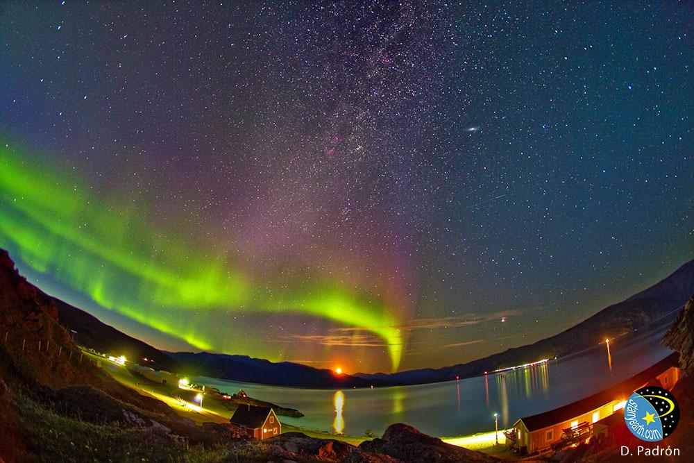 These particles are directed towards the magnetic poles where they interact with the Earth s atmosphere, causing the aurora borealis (Northern hemisphere) and the aurora australis (Southern