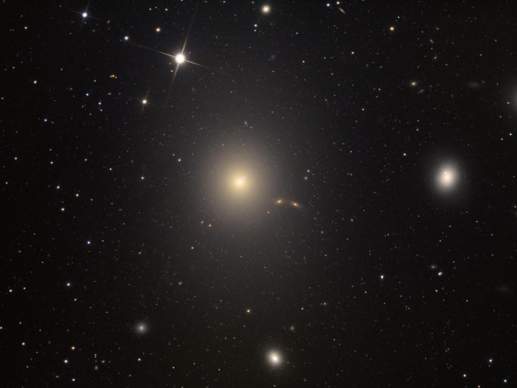 Supermassive Black Holes M87 4/21/2014 Josh Webster