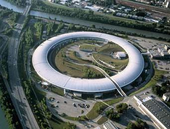 Services in Structural Biology EMBL Hamburg and Grenoble provide access to synchrotron radiation for