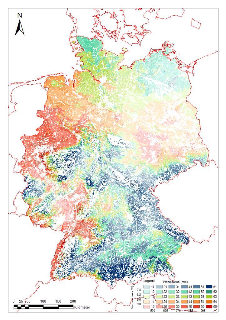 Assigning PT classes to each GRID cell Result: 30 PT classes Colour: Temperature Intensity: Precipitation Selection of class boundaries was based on an evaluation of