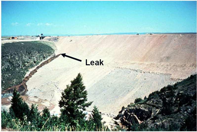 Example of Dam Failure Around 7:00 am on June 5, 1976 a
