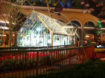 Quick Question 16: In the gardens of the Bellagio Resort & Casino at