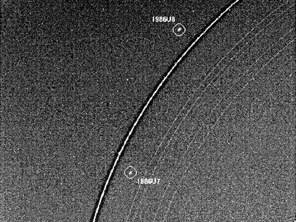 As with all the gas giants, Uranus s surface is not visible. Uranus had several interesting surprises for scientists.
