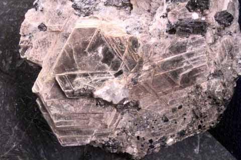 Subdivision of magmatic rocks according to their mineral content: layered silicates