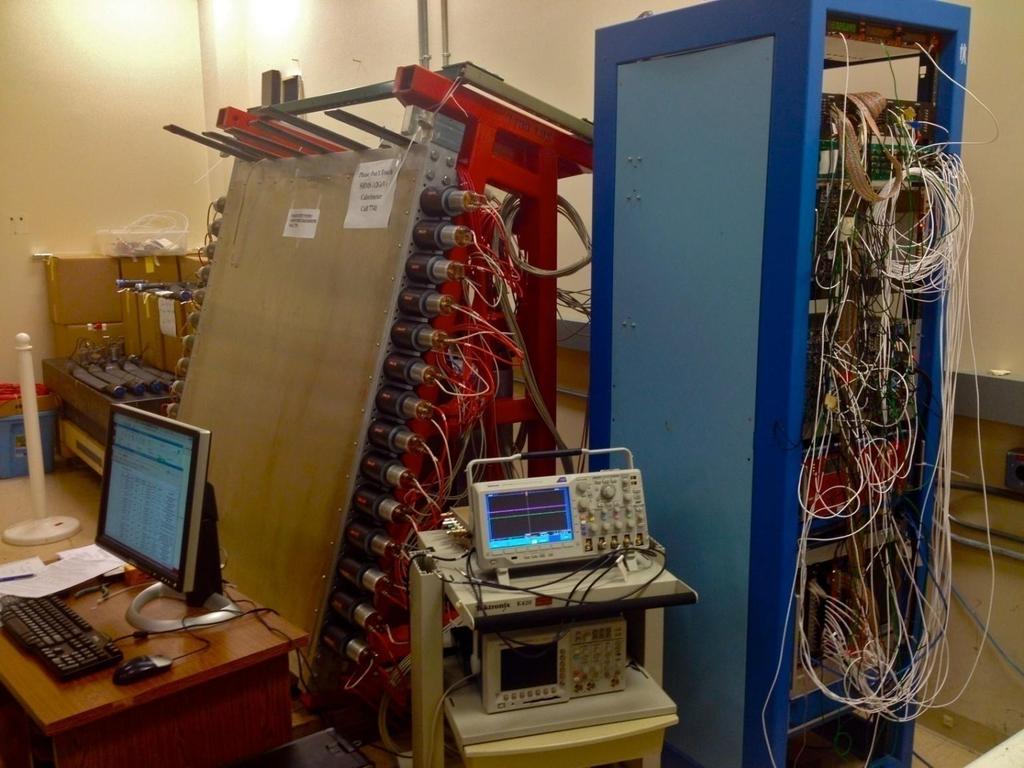 SHMS Preshower Cosmic Test Preshower electronic setup running cosmic