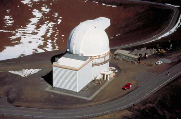 UH 2.2 Meter: The First Step The University of Hawaii s 2.2 meter (88- inch) telescope (7 th largest optical / infrared) saw first light in 1968 and began operations in 1970.