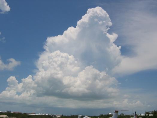 puff middle clouds composed of water and ice (individual cloud =