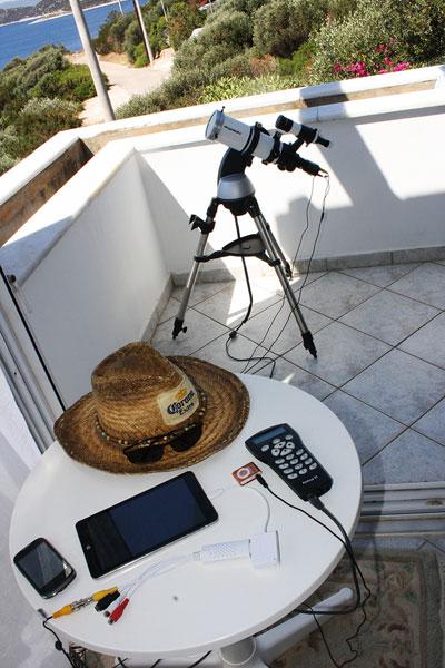 Video Astronomy and Outreach 5 Fig. 1.1 Remote viewing Video Astronomy and Outreach Video astronomy is especially useful for outreach activities.