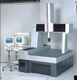 A model for any application Bright-STRATO 700/900 Series Specifications Inch (Metric) Item Bright-STRATO 776 Bright-STRATO 7106 Bright-STRATO 9106 Bright-STRATO 9166 Measuring range X 27.