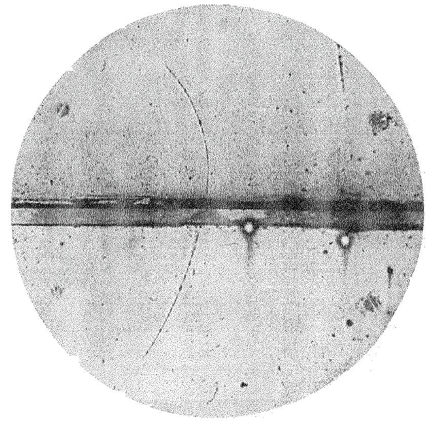 Early Tracking Detectors (I) Cloud Chamber (Wilson, 191) vessel filled with supersaturated water vapour (created by rapid adiabatic expansion) charged particle creates