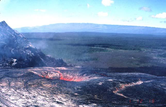A laboratory volcano (5): origin of fire fountains Lava lake / top
