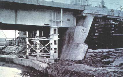 Les Harder) Caption Vectors of Lateral Spread Displacement, 1964 Niigata, Japan Earthquake Bandai bridge