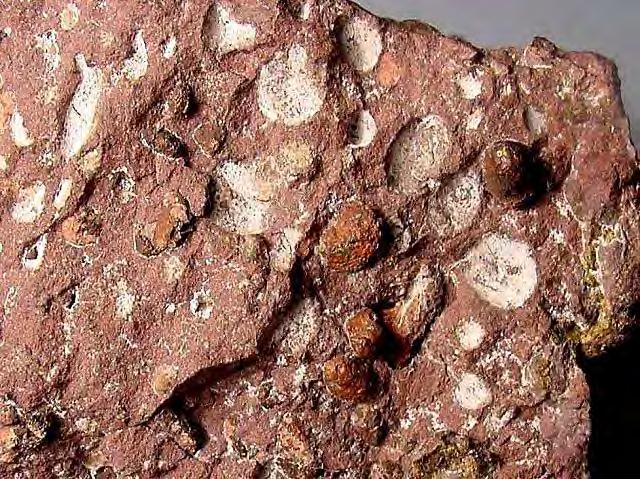 ! Basalt with copperfilled vesicles Similar to the current