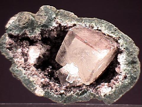 Carbonate minerals (CO 3 group) Calcite: - fizzes with acid - Primary component in