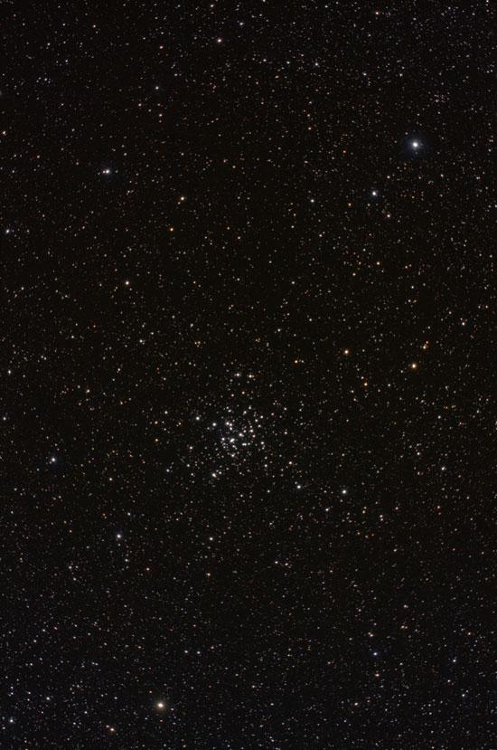 52 2 The Messier Objects Fig. 2.36 Photo of M36; 5 6 min exposures with Canon 40D camera, ISO 800, Skywatcher Equinox 120 mm f/7.