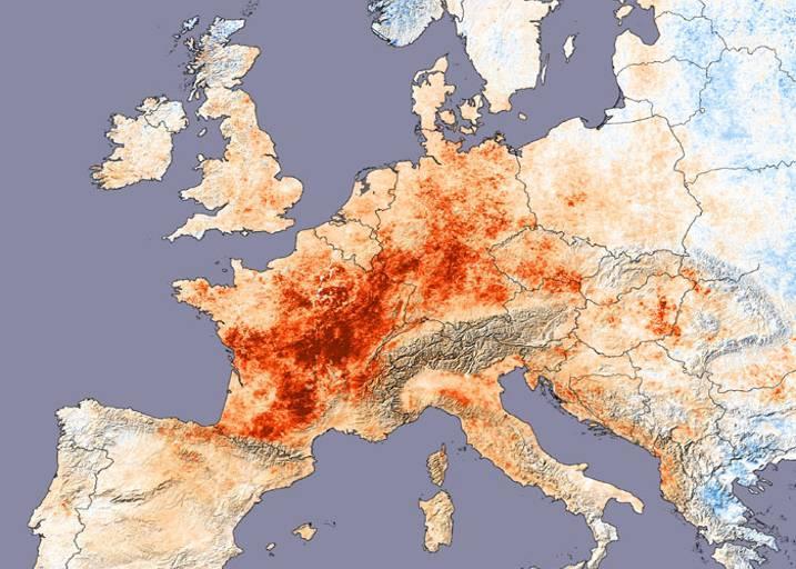 70,000+ Died of Heat Stress in Western Europe during Summer 2003 Most Vulnerable Elderly Poor -Couldn t leave cities (Italy) Urban (except Spain) NOT infants, children mortality in cities that