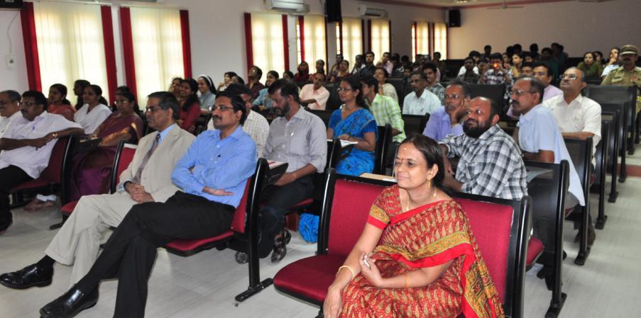 The Audience for APT annual meeting Finishing school programme 2012 SPIE CUSAT Student chapter is currently organizing a series of training classes to equip the chapter members, post graduate and