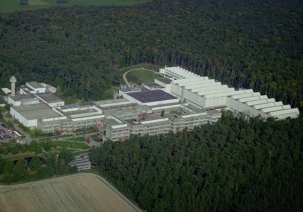 4. Experiments at GSI Helmholtz Center for Heavy Ion Reasearch, Darmstadt (Gesellschaft für Schwerionenforschung, GSI) One of the few laboratories