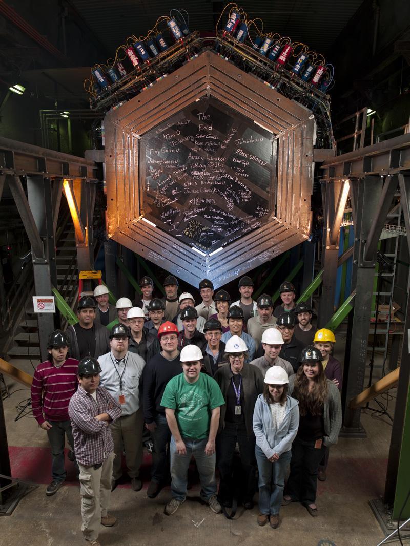 A fully active, high resolution detector designed to study neutrino reactions in detail Sited upstream of the MINOS near