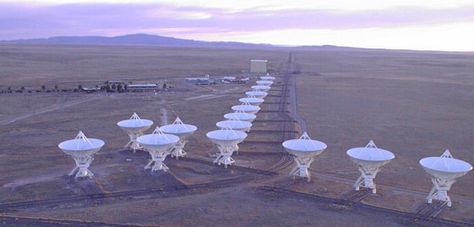 VLA (Very Large Array) Radio Interferometers (cont d) The Very Long Baseline Array (VLBA) 10 radio dishes, 25 m in diameter located across the