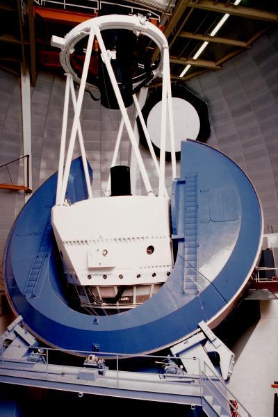 4-meter Mayall Telescope of Kitt Peak National Observatory Prime focus mosaic of CCDs: FOV= 37 x37.