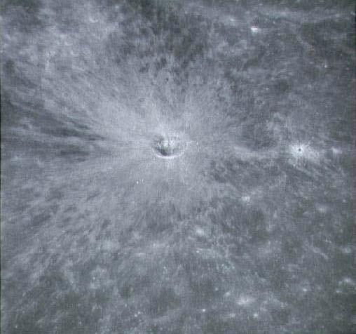 Crater Rays In laboratory sand-layer vertical impacts, the ejecta does come out evenly around the crater. But in a real impact, there are a number of complicating factors.