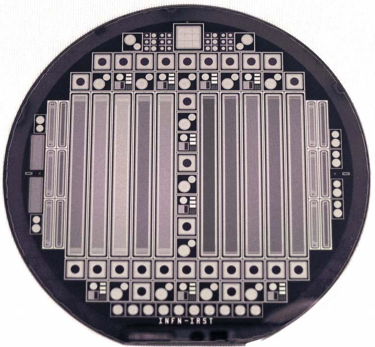 An Italian network within RD50: INFN SMART n-type and p-type detectors processed at IRST- Trento Pad detector Edge structures Square MG-diodes Test2 Test1 Microstrip detectors Inter strip Capacitance