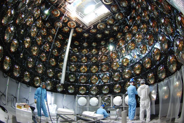 EGADS detector: Baby-Kamiokande One of main goals for EGADS is to study