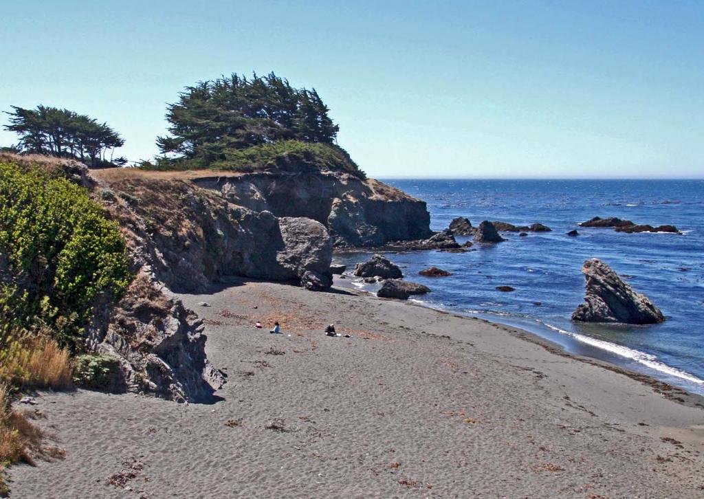 Pebble Beach South End Basalt and shale Photo: looking toward south end of Pebble Beach from beach access (near post 9) Pebble Beach is formed from sandstone, shale and conglomerate that lie at the