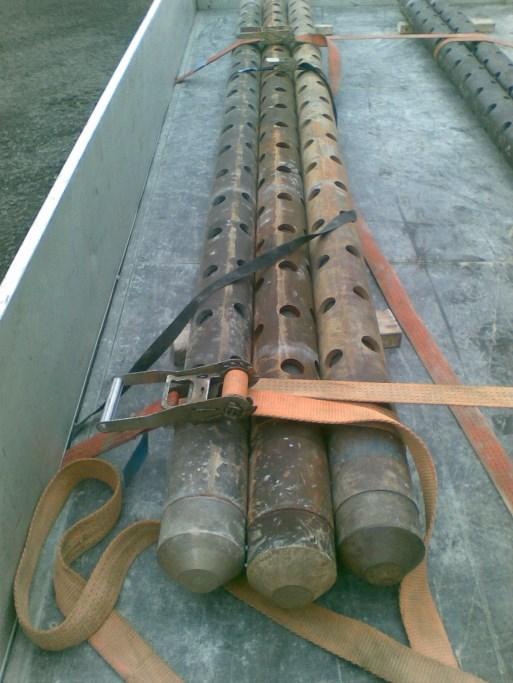 Most commonly is pressurization applied to the rock formation by closing of portions of the wellbore with packers.
